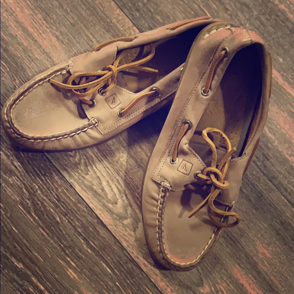 Like New Sherry Top Sliders Sz 7M ⛵️